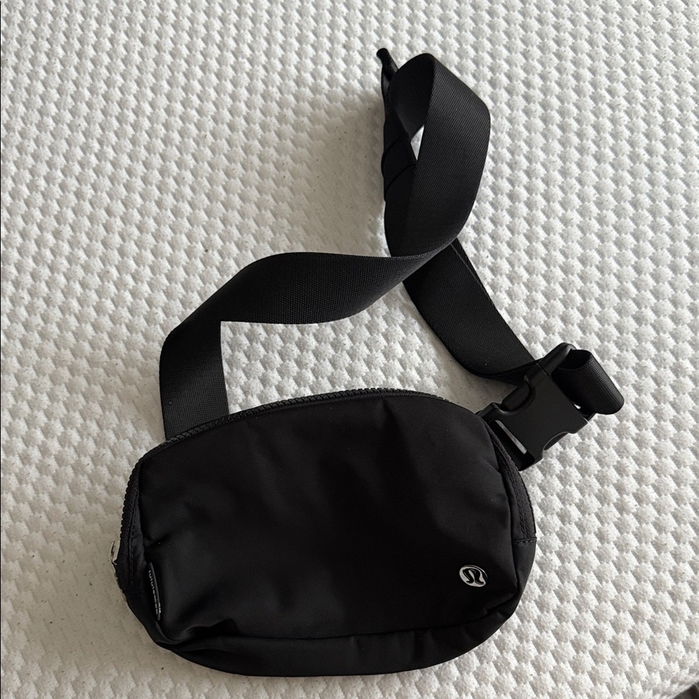 lululemon athletica Black Belt Bag